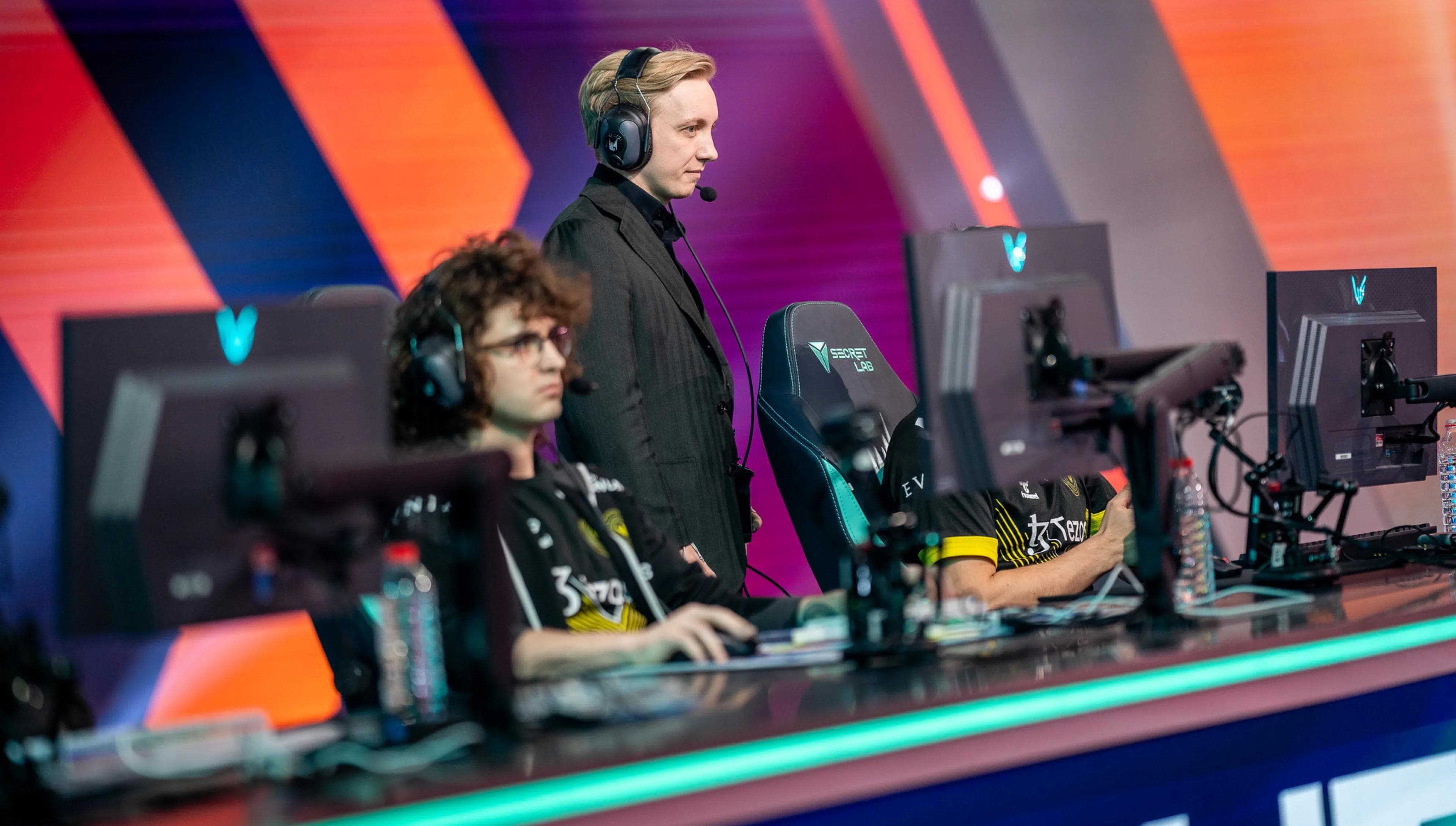 Article background image