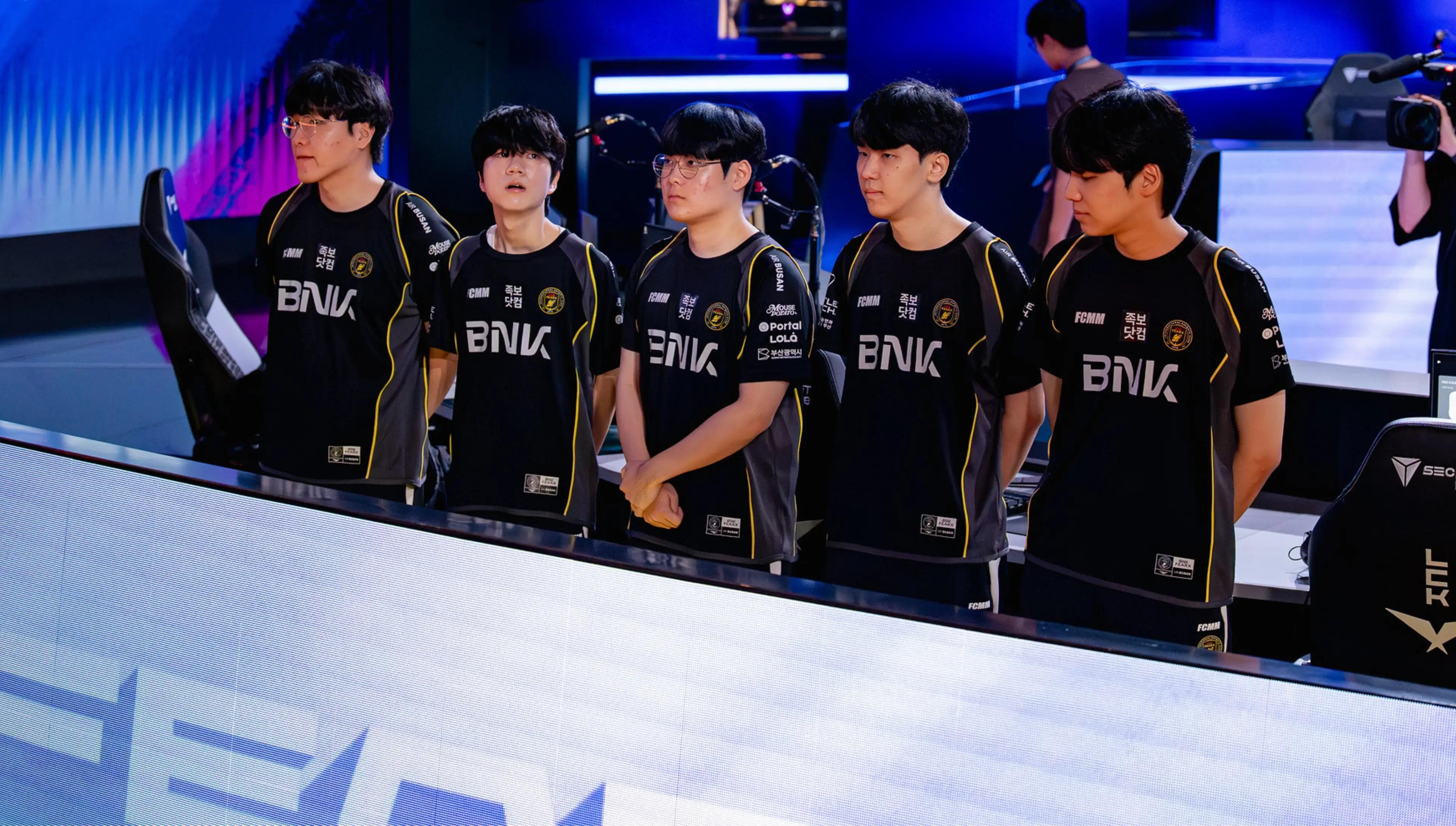 Article background image