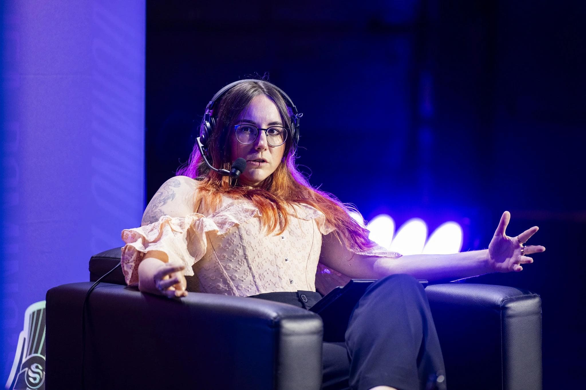 Article background image