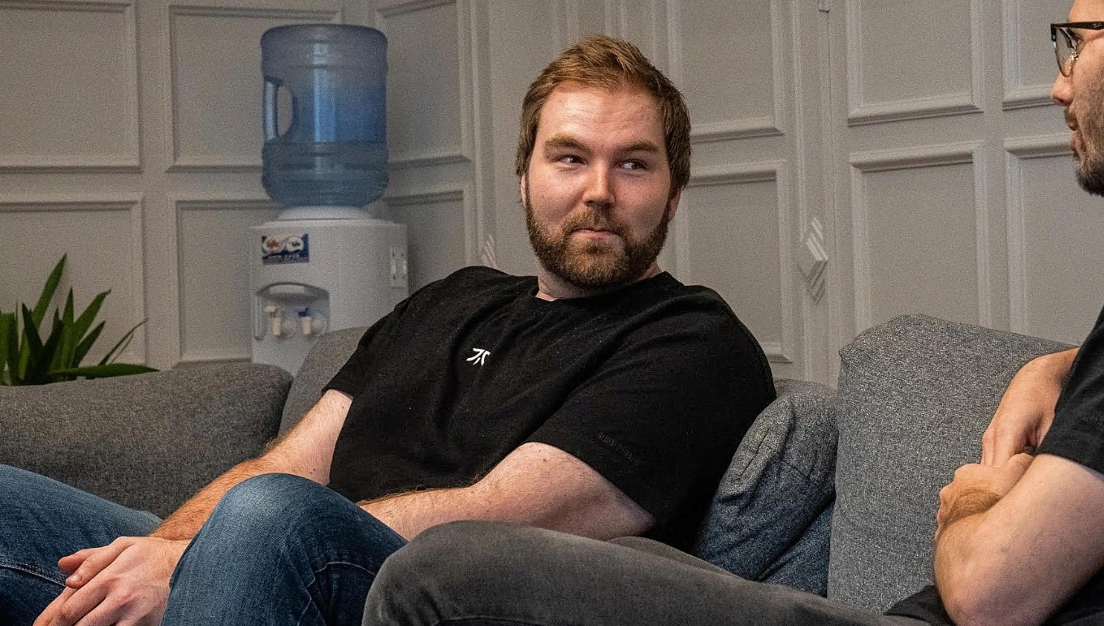 Article background image