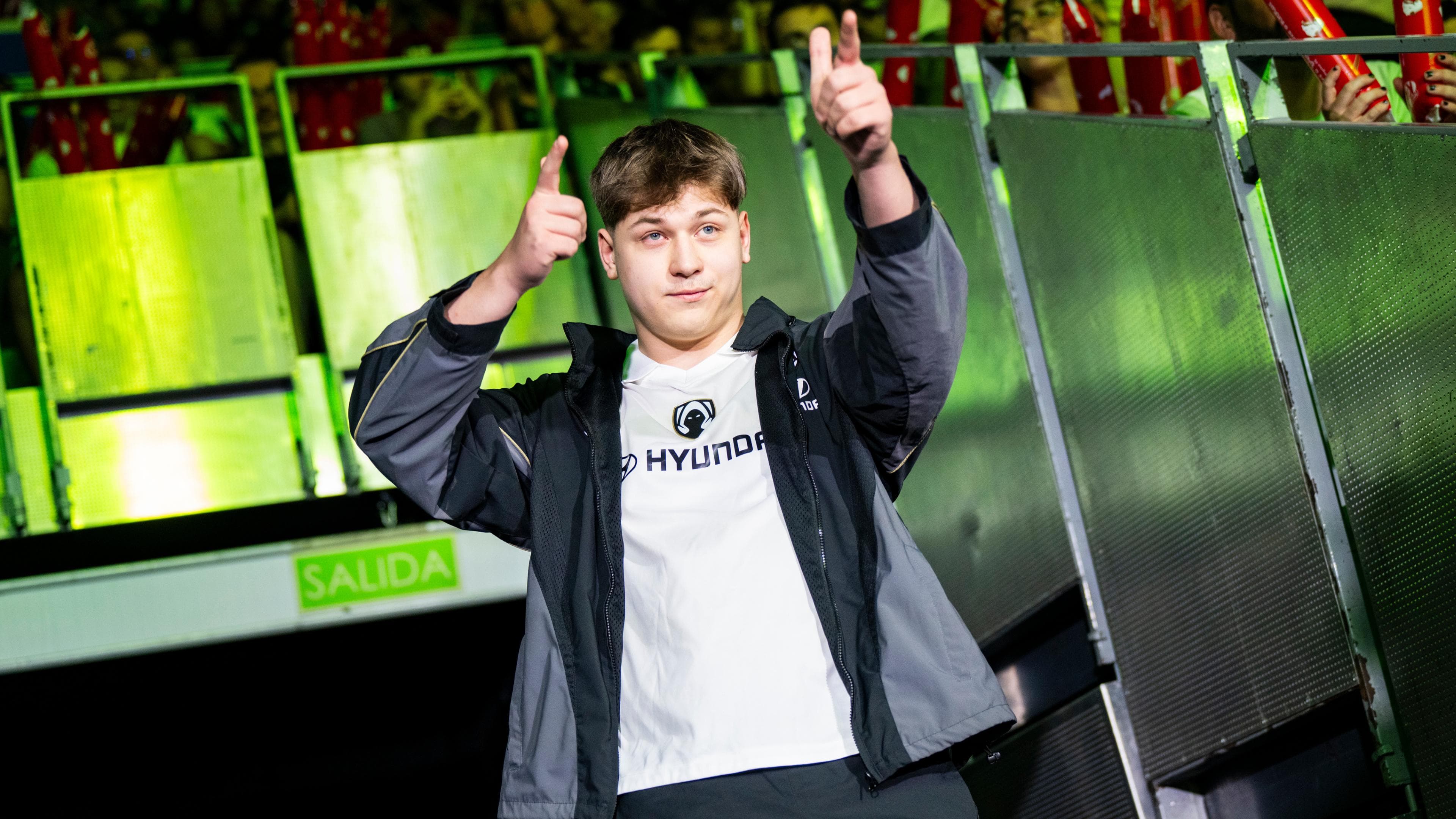 Article background image