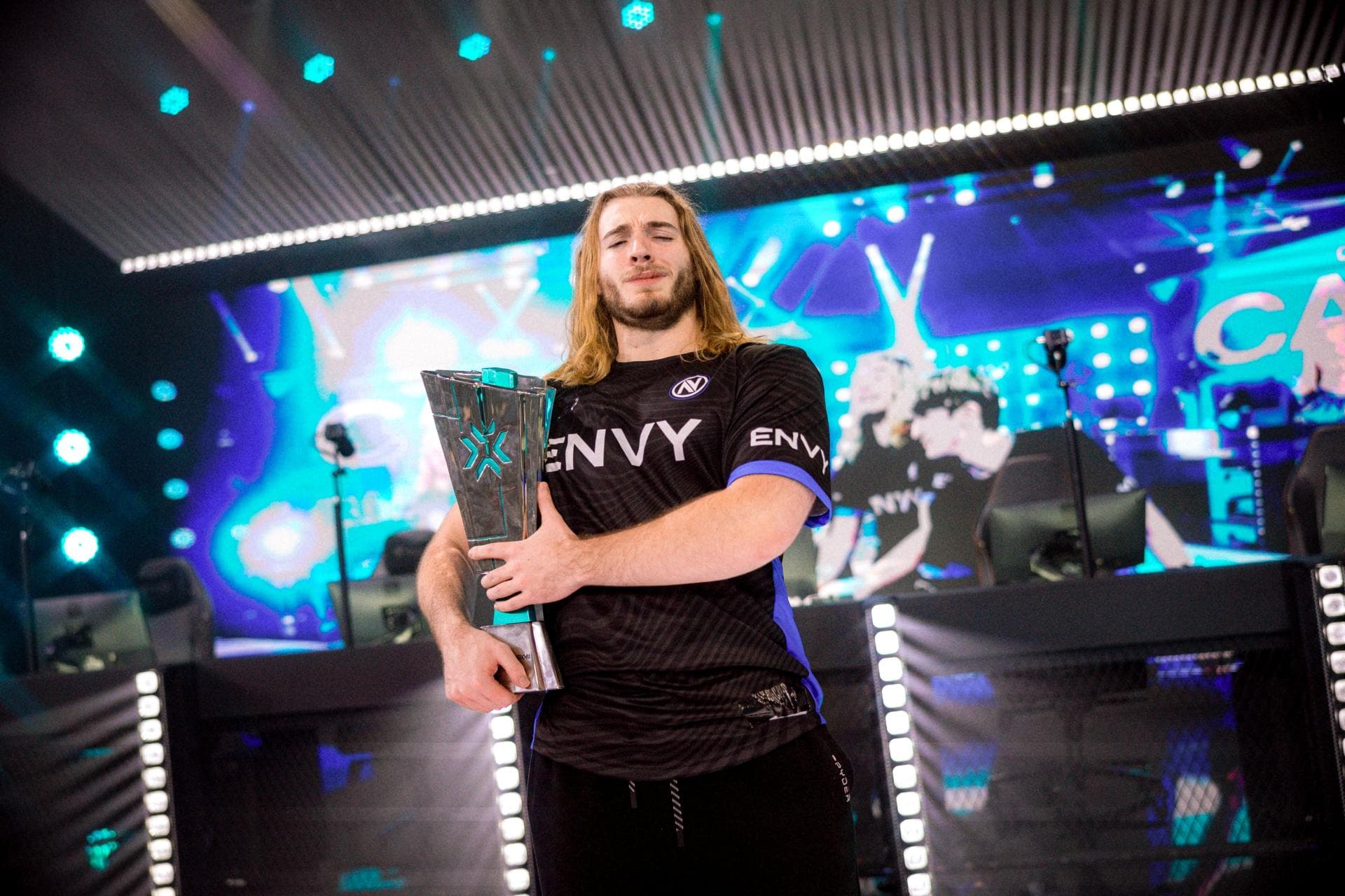 Article background image