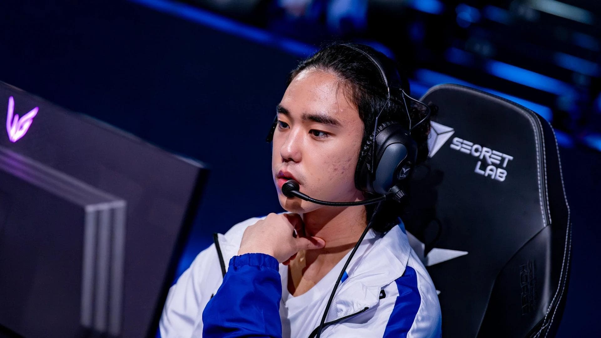 Article background image