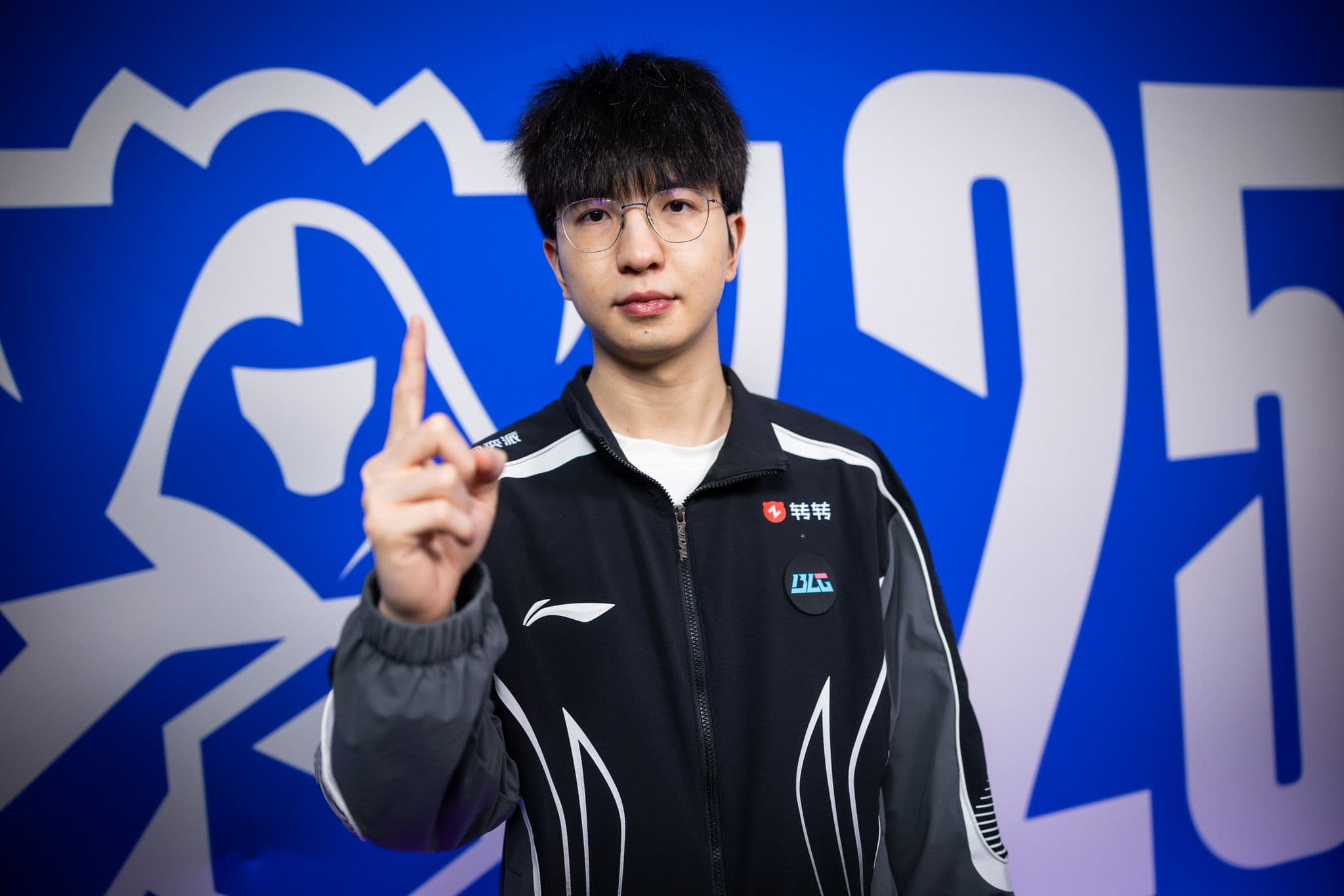 Article background image