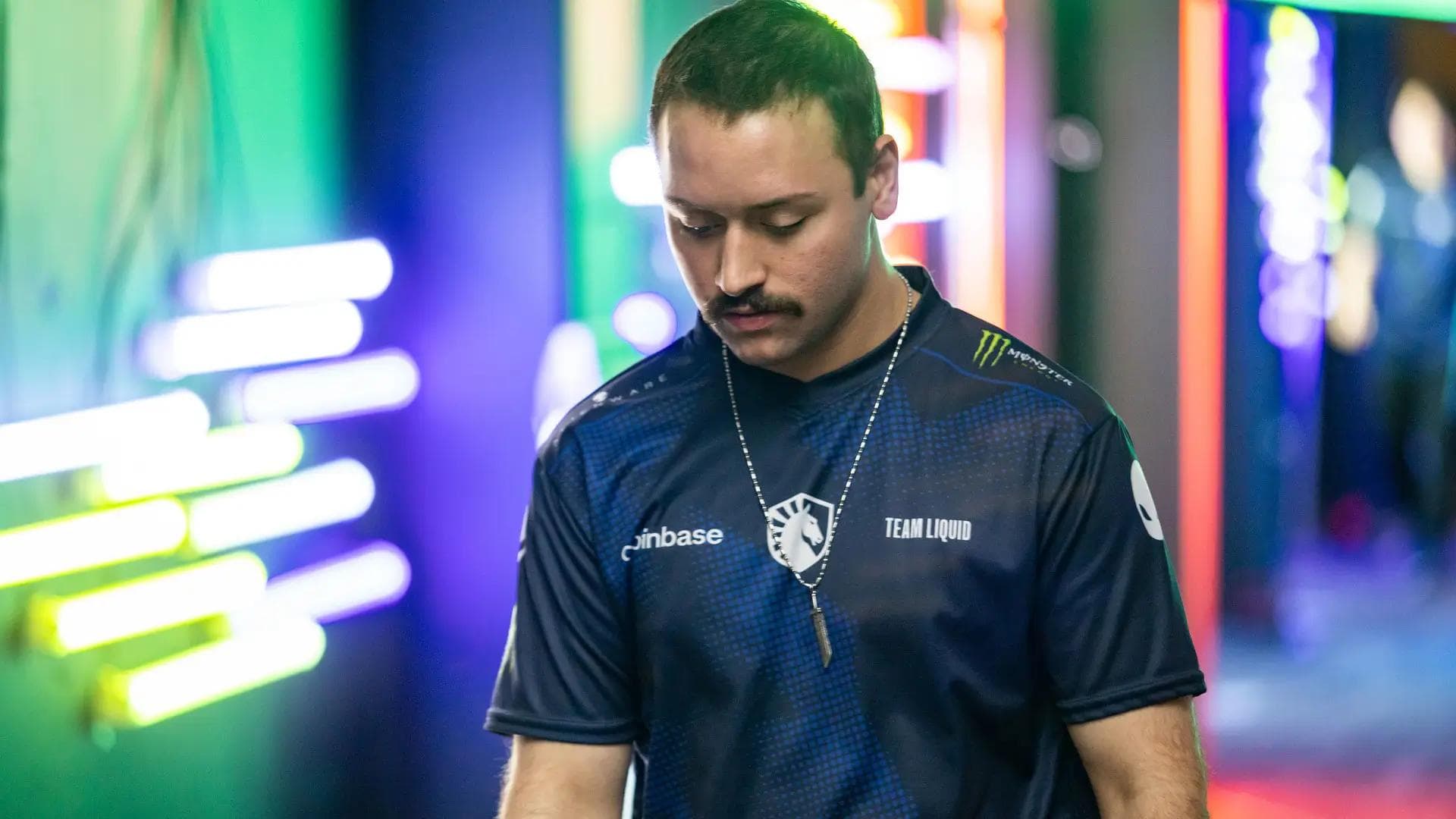 Article background image