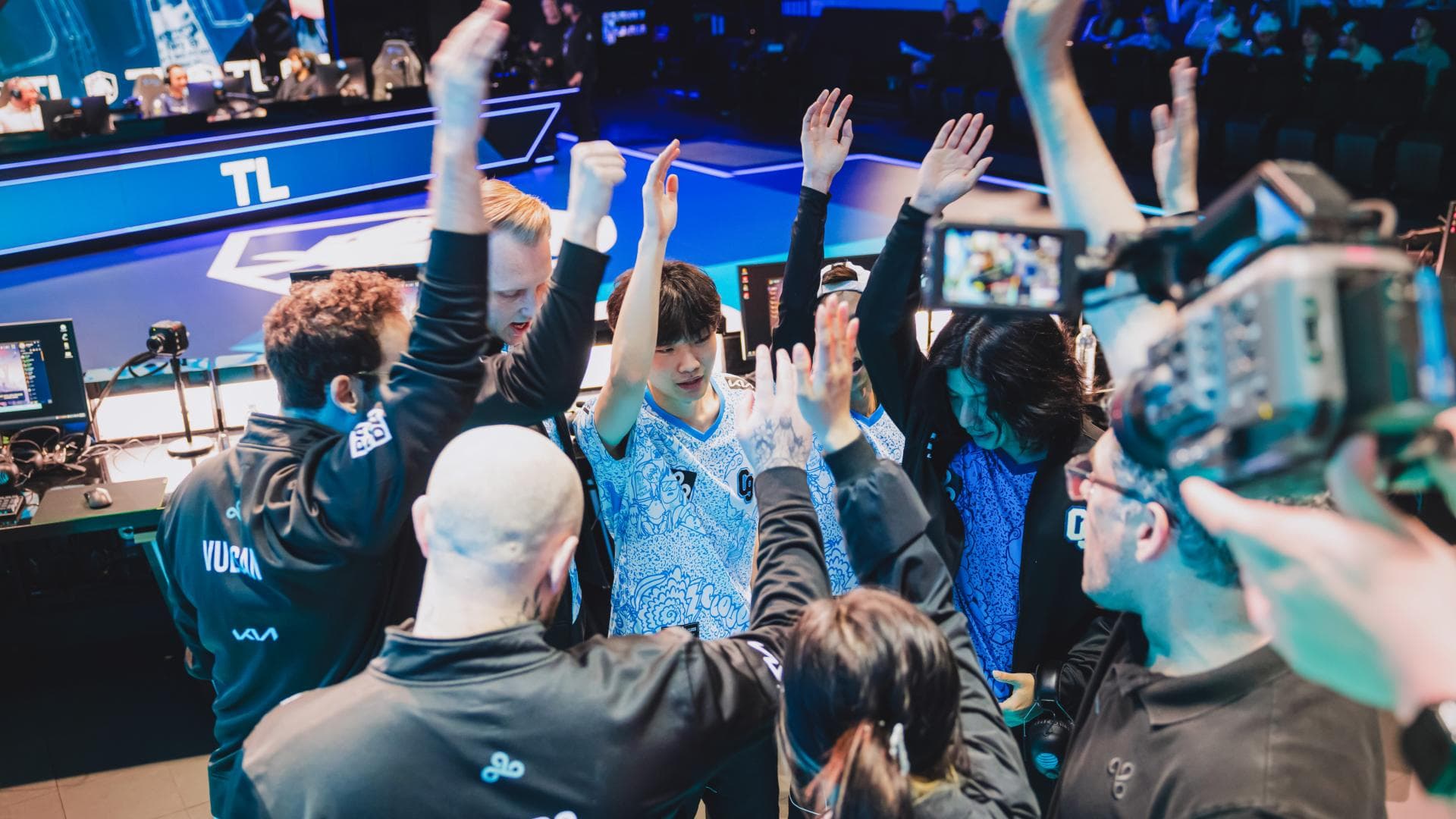 Article background image