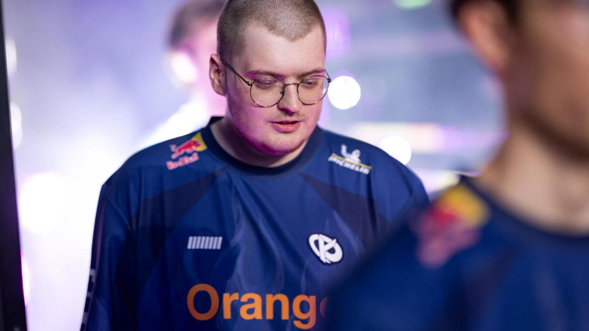 Article background image