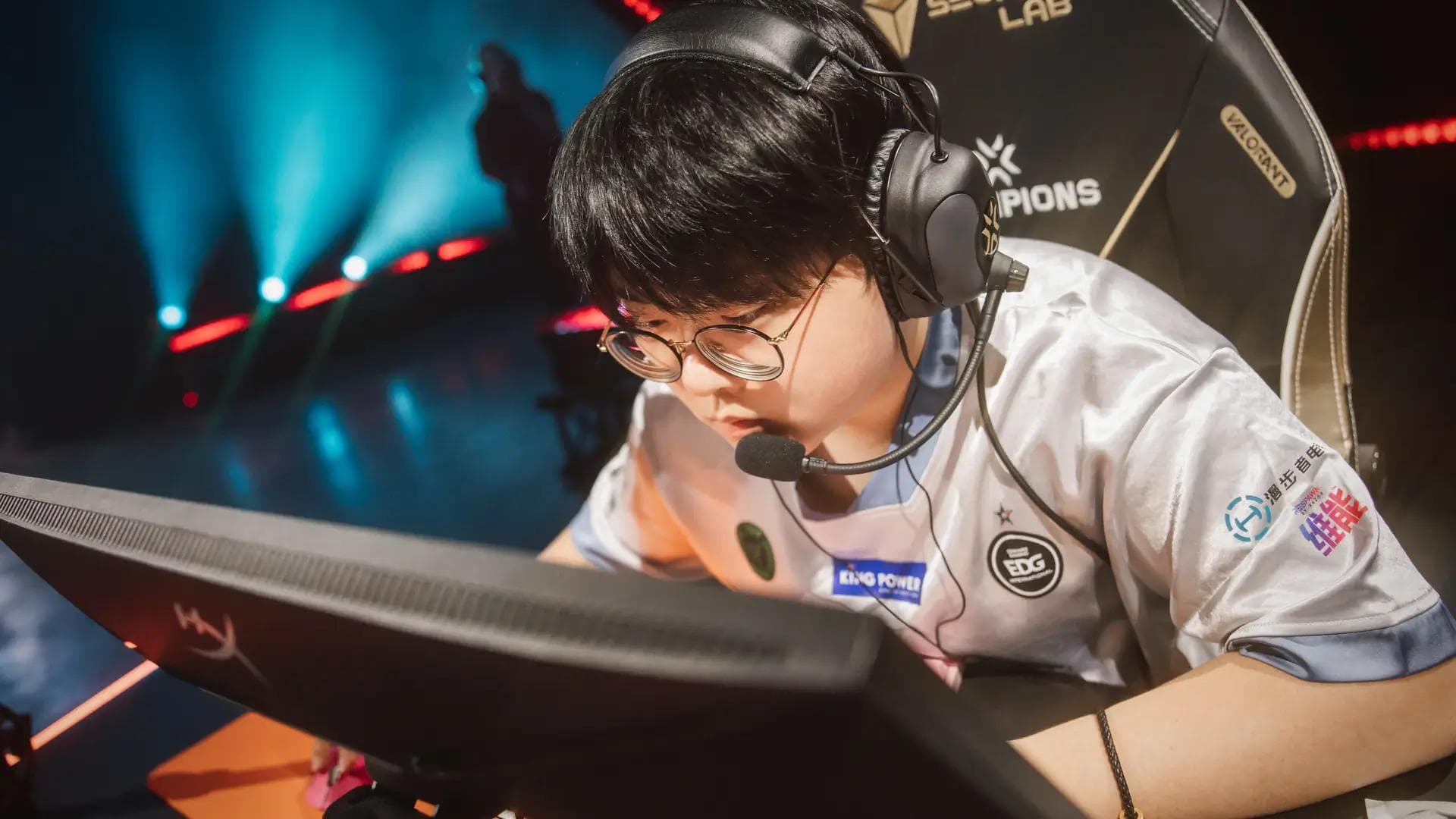 Article background image