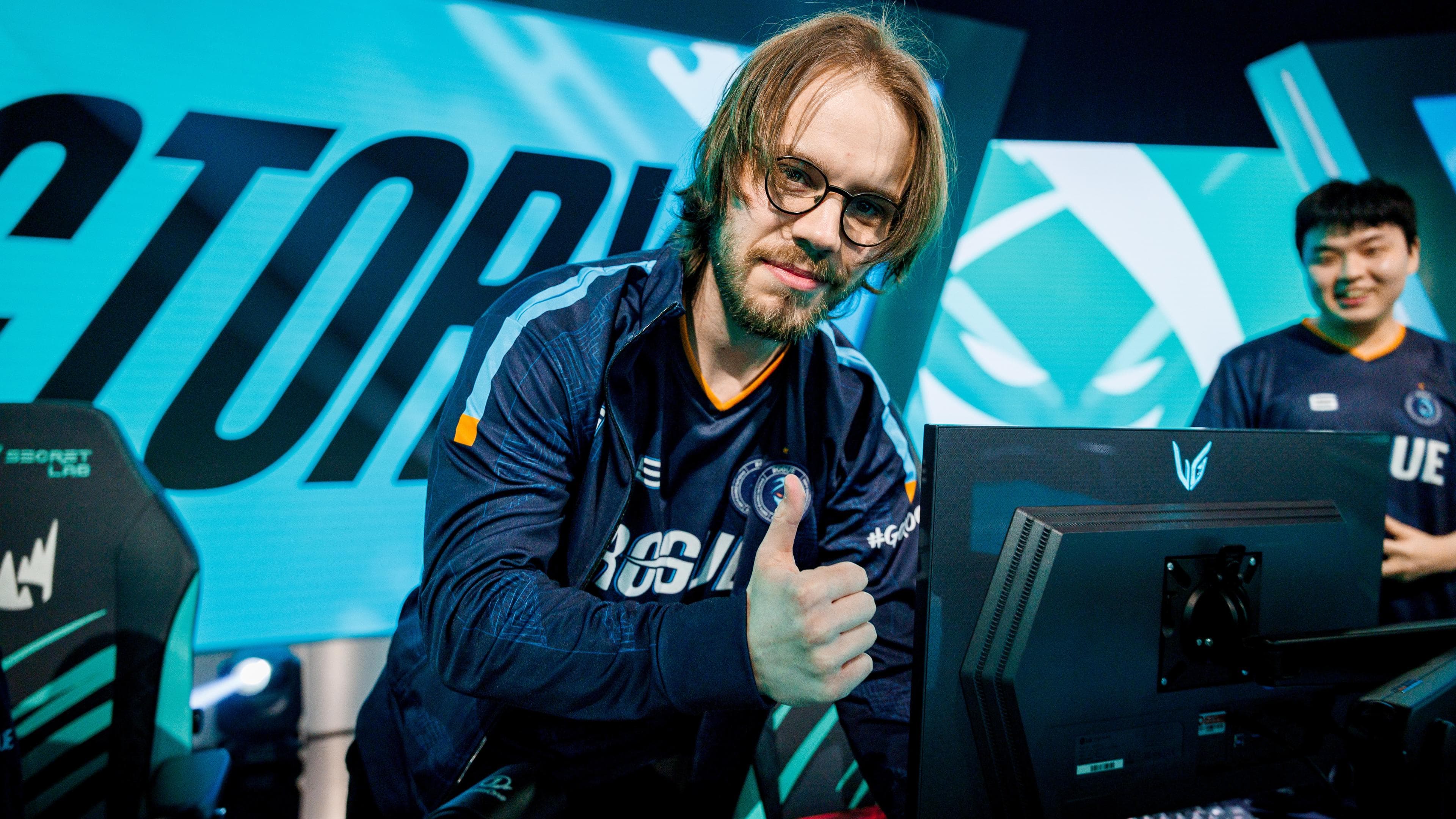 Article background image