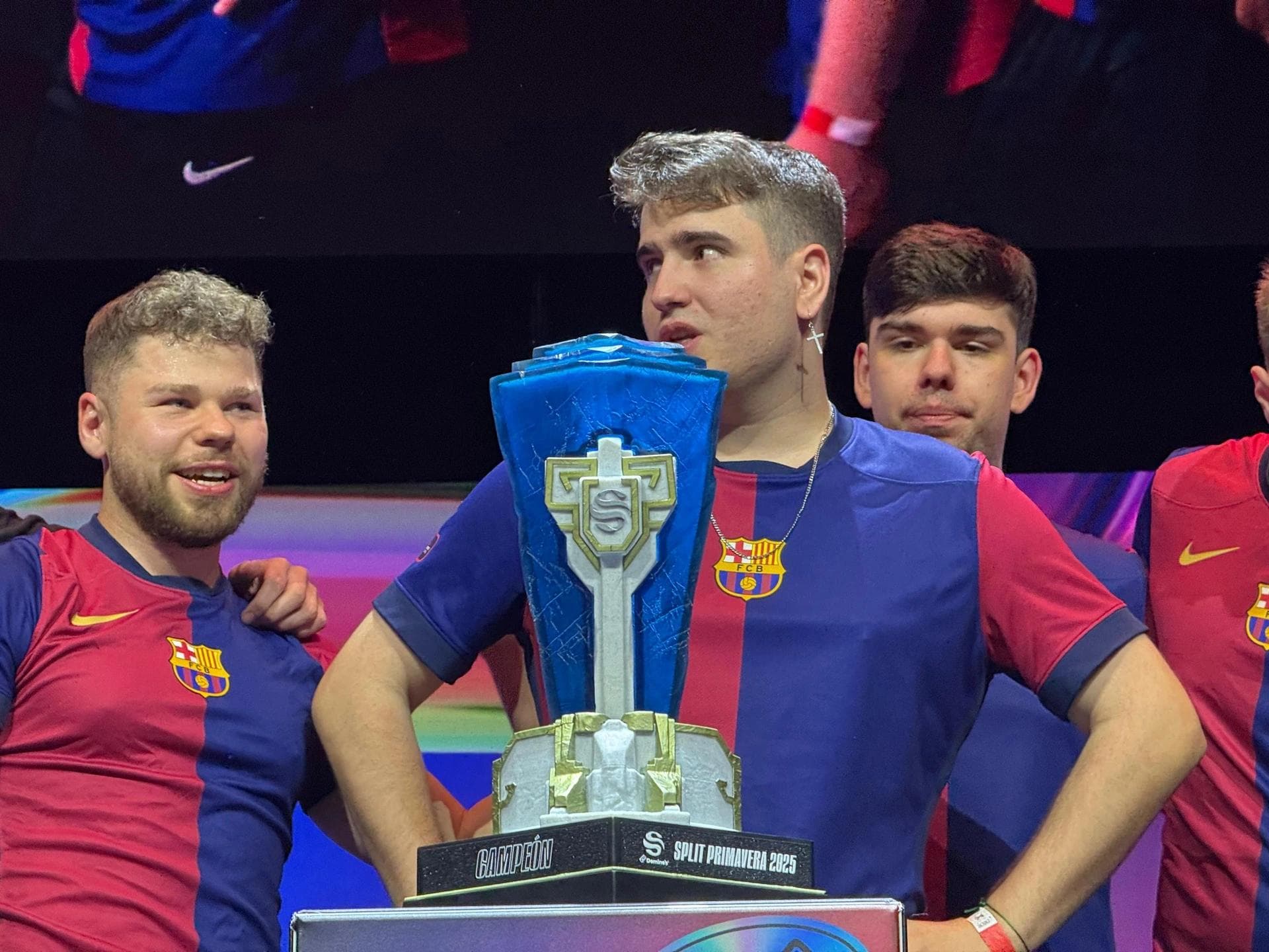 Article background image