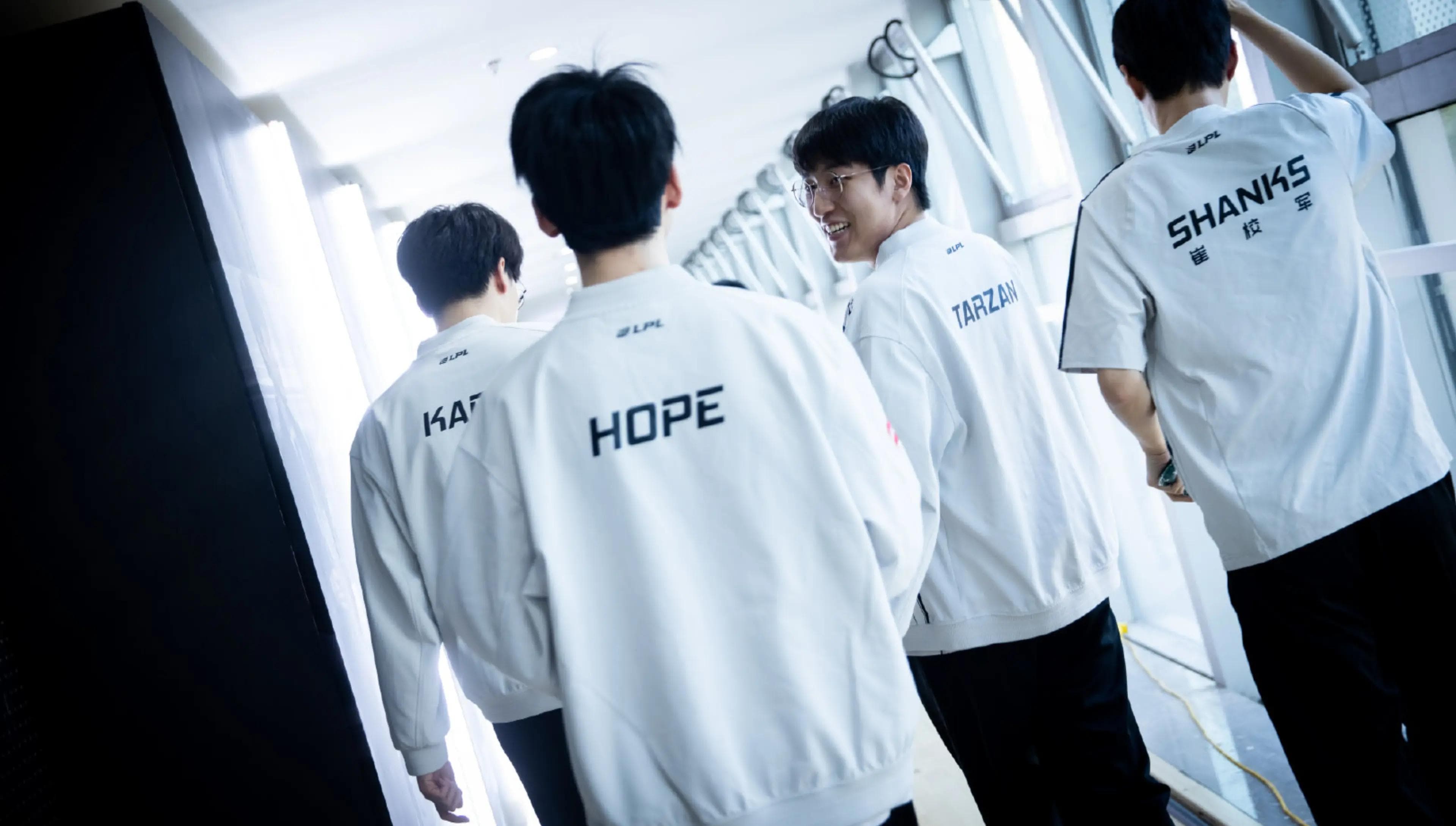 Article background image