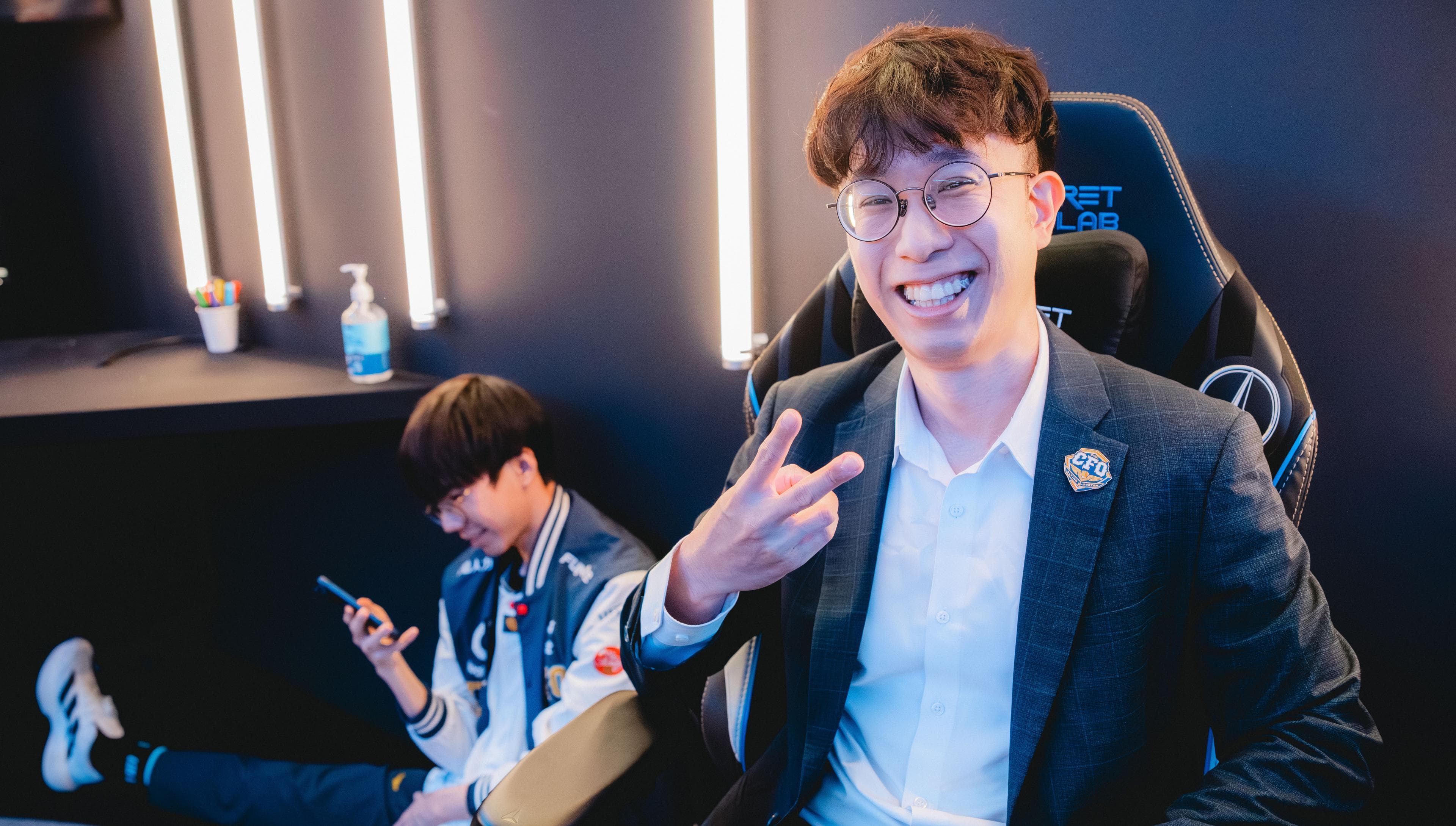 Article background image