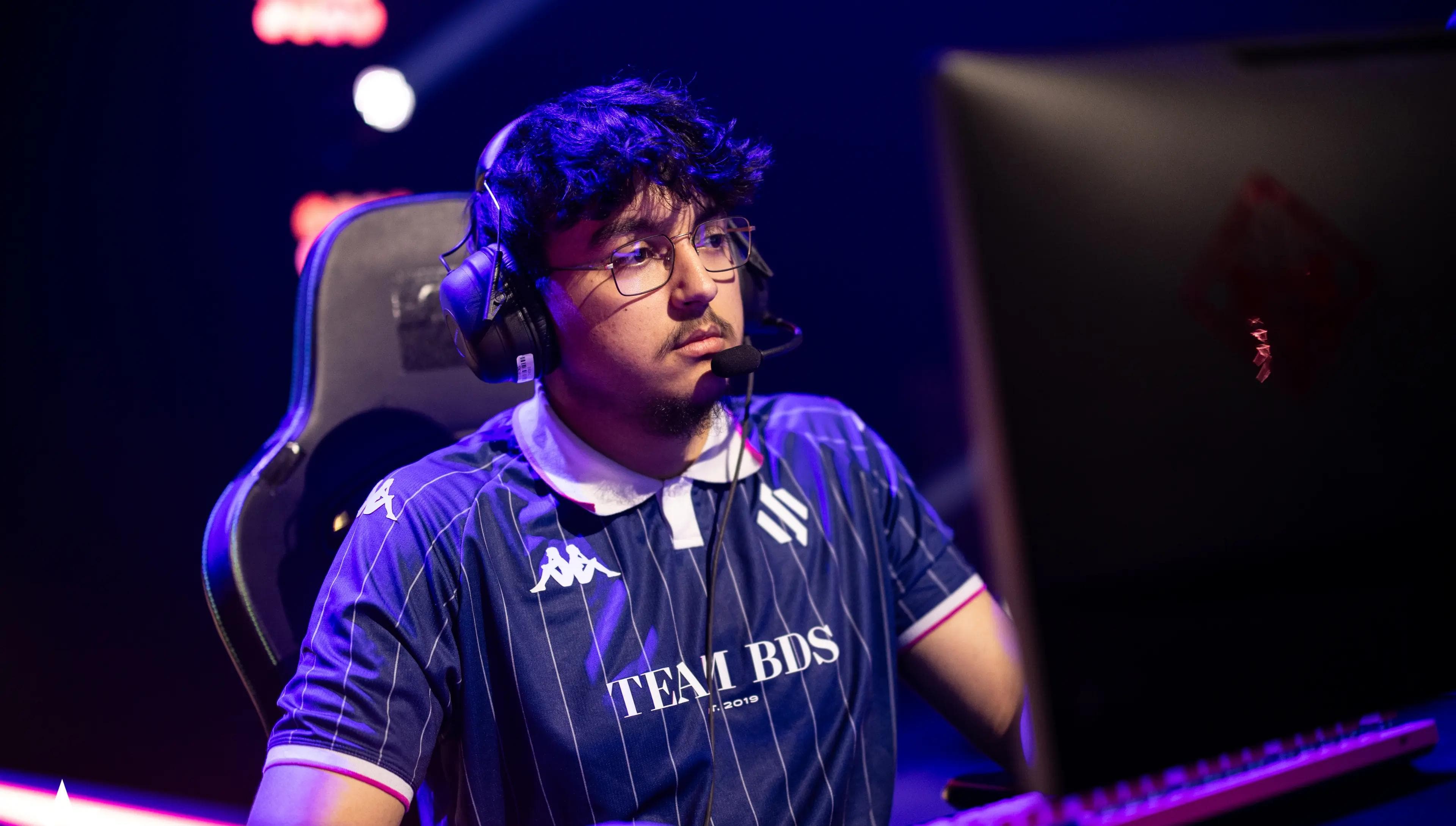 Article background image