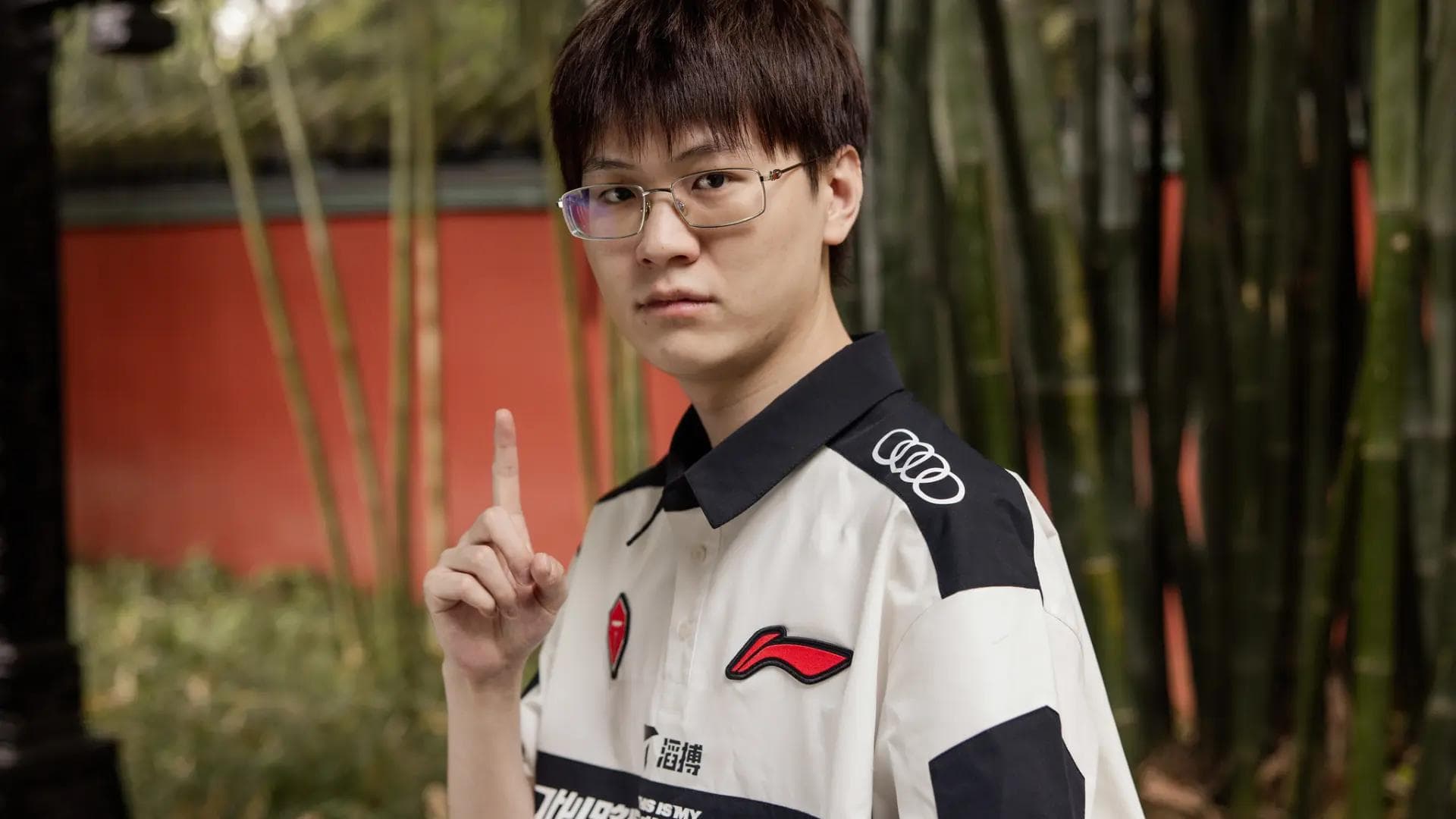 Article background image