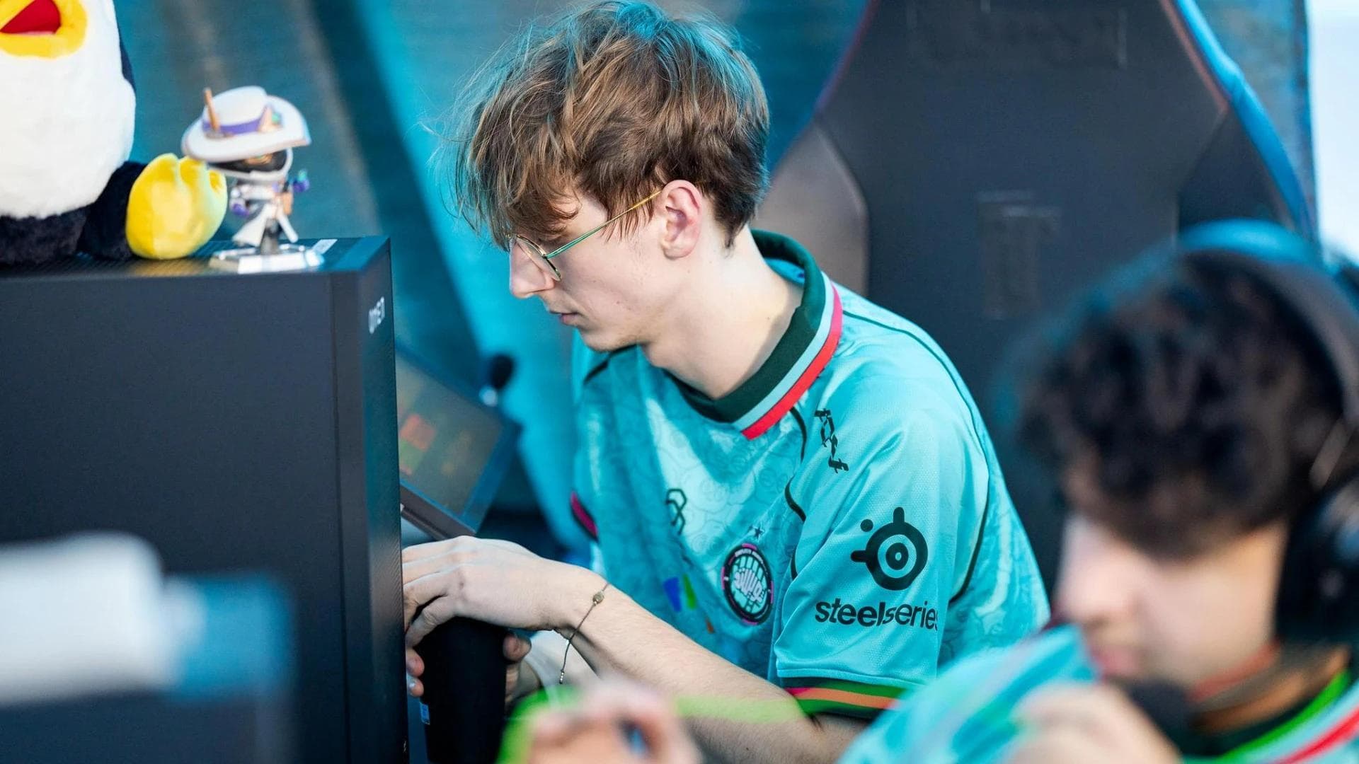 Article background image