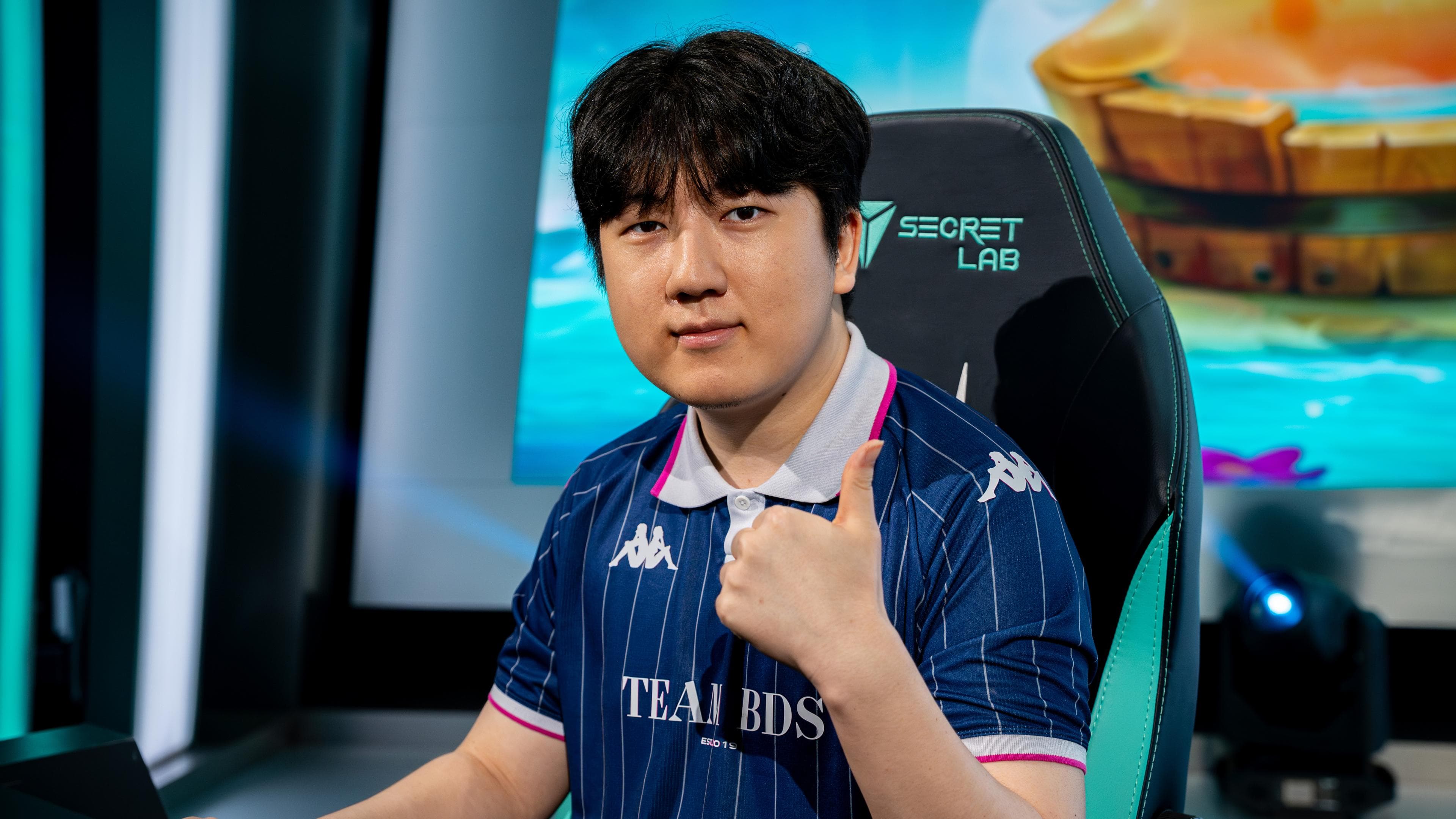 Article background image