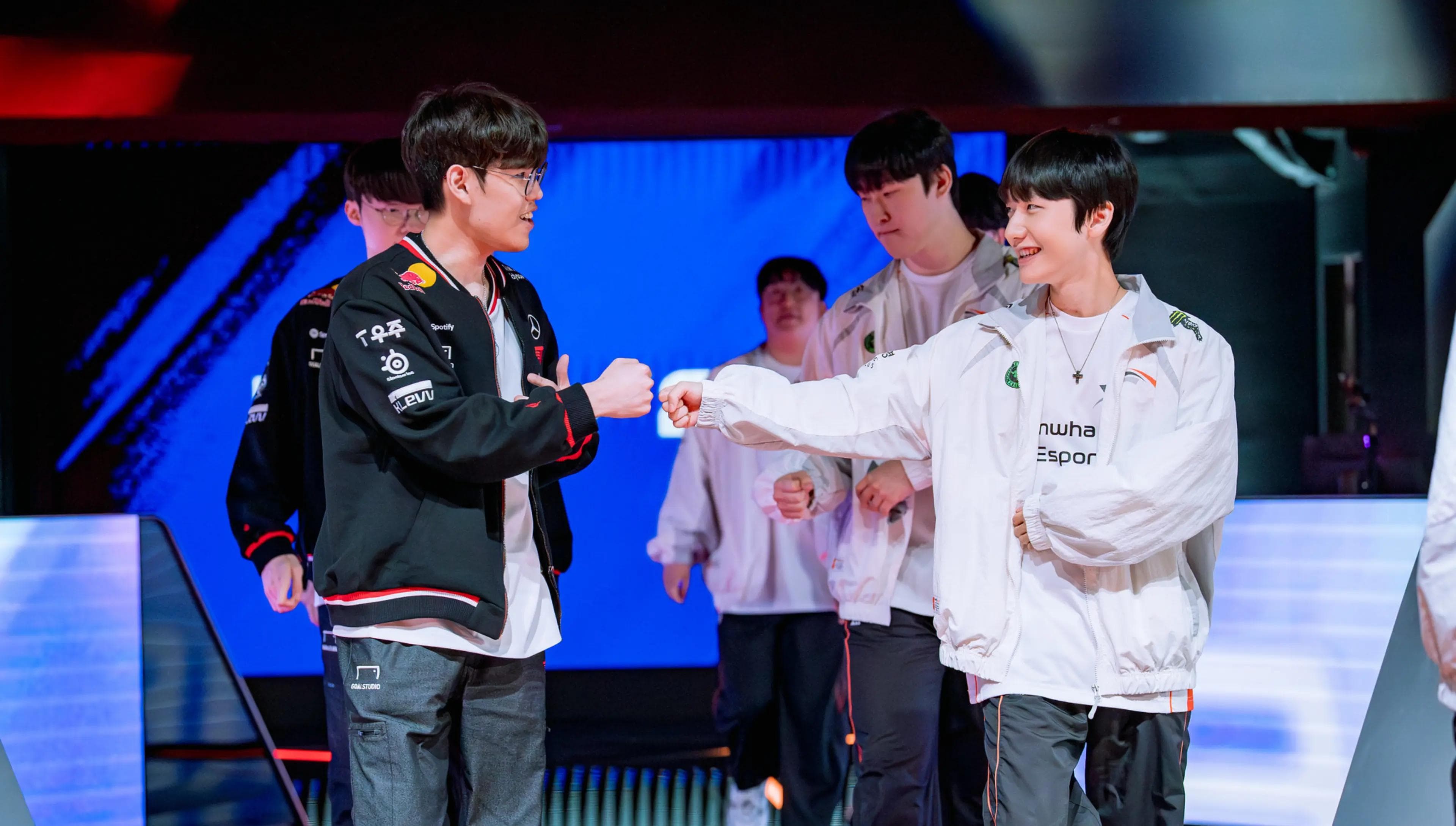 Article background image