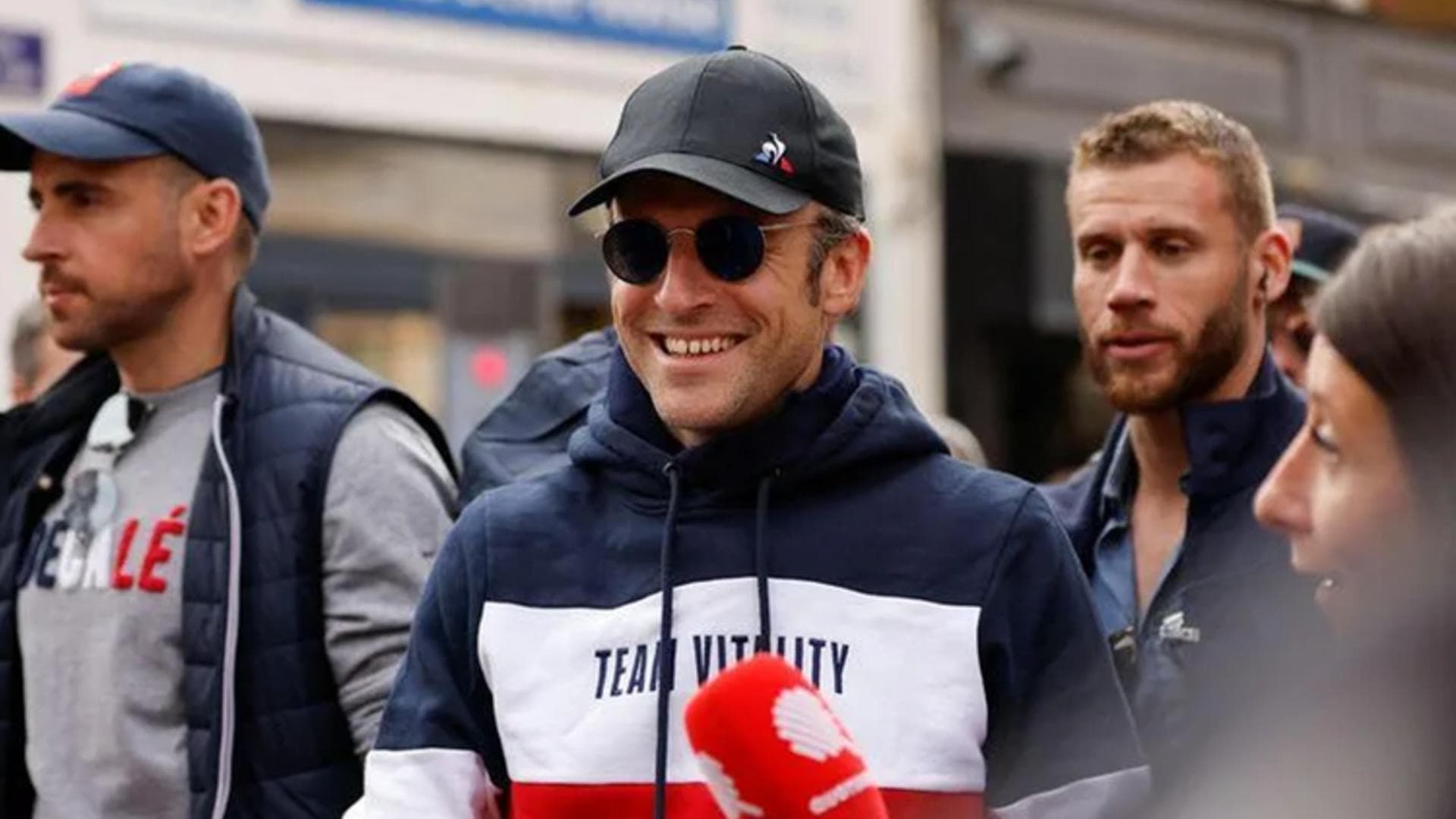 Article background image