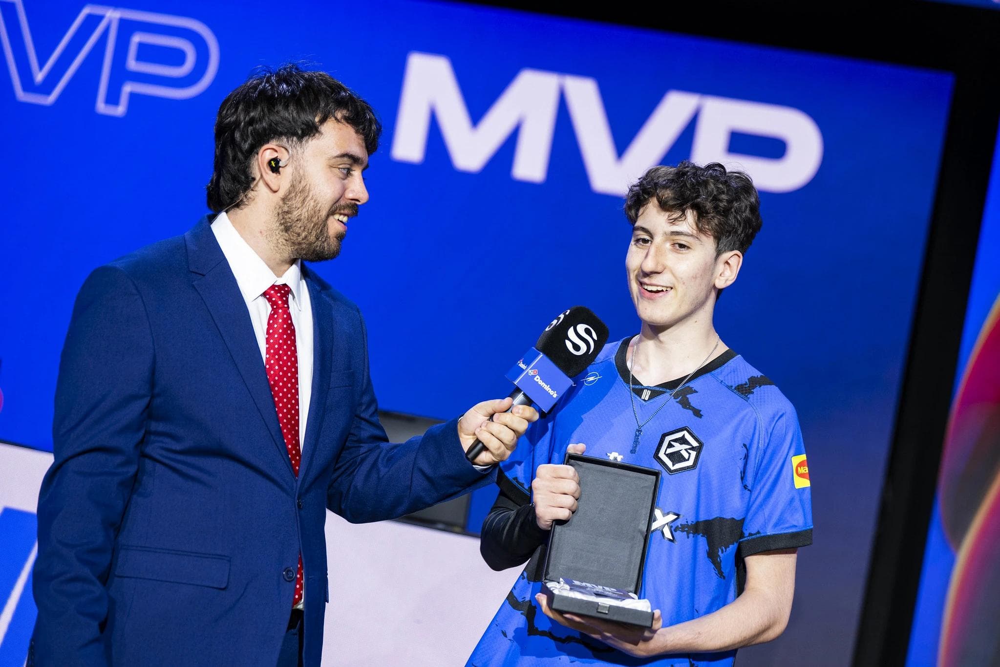 Article background image