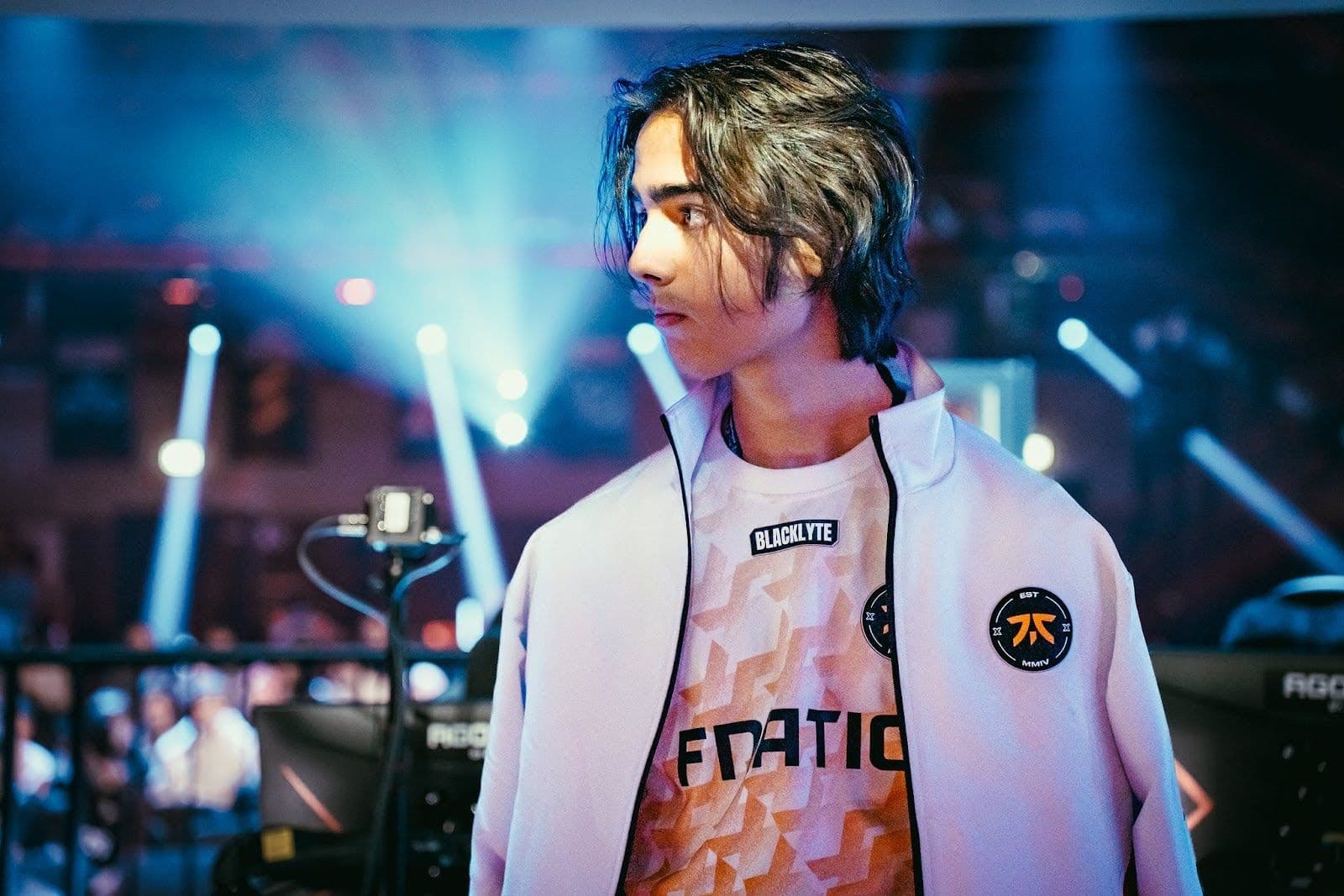 Article background image